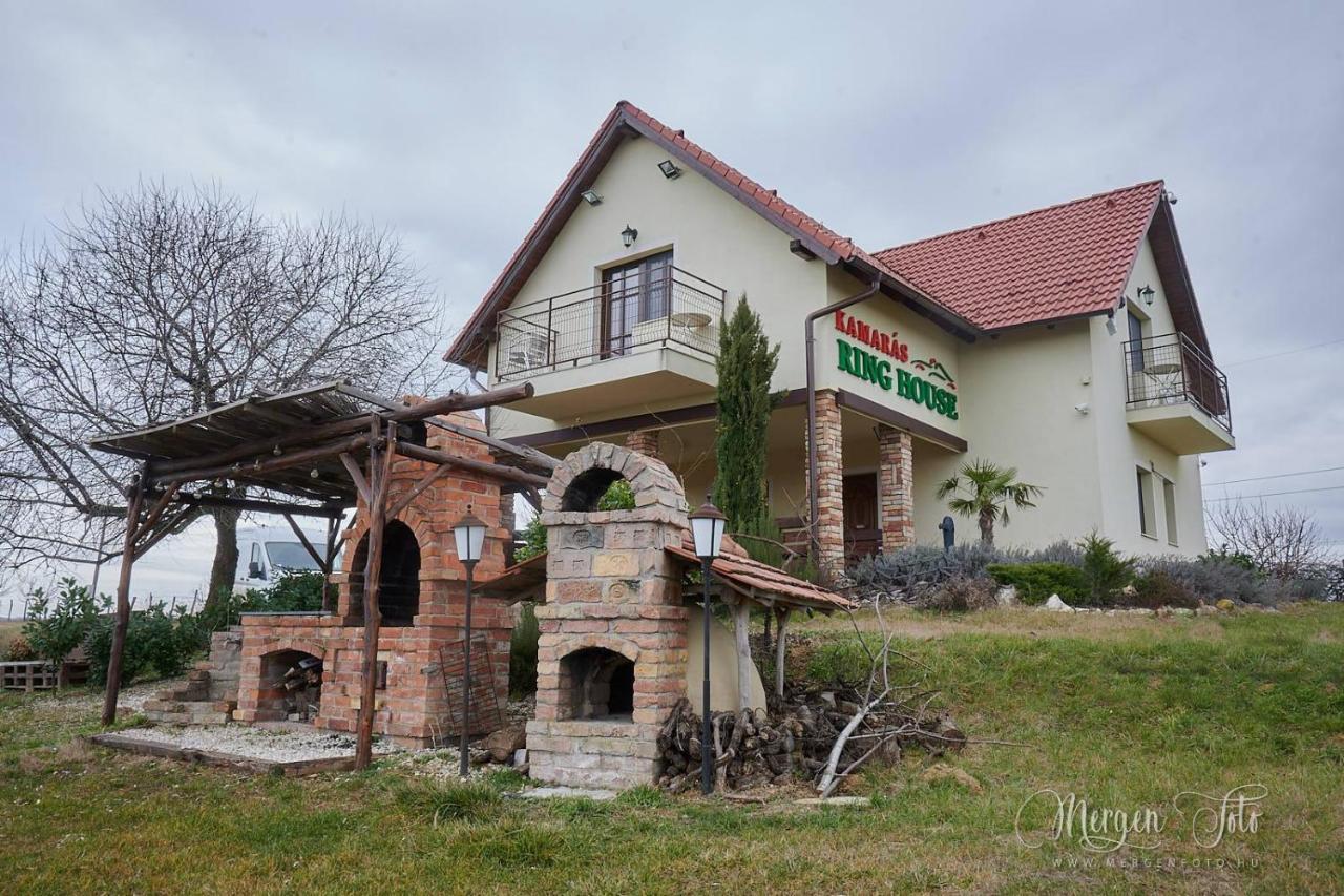 Kamaras Ring House Bed & Breakfast Mogyorod Luaran gambar